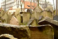 Le vieux cimetiere juif de Prague