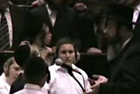 La chorale de la Yéchiva de Munkatch