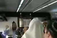 Lecture du Séfèr Tora dans un train