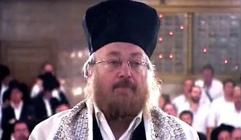 Chéma Kolénou par le cantor 'Haim Adler