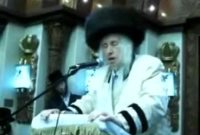 Le Kaliver Rebbe chantant "Sola Kakas Mar"