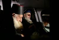  Rav Ovadia yossef Zal et Rav Its'hak Kadouri Zal dans les airs...