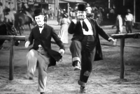 Laurel et Hardy, danseurs Yéménites