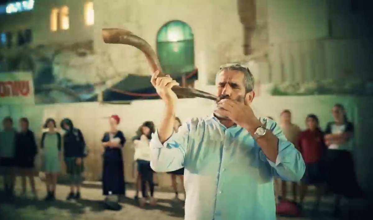 Adone Hasséli'hote - Maître du pardon