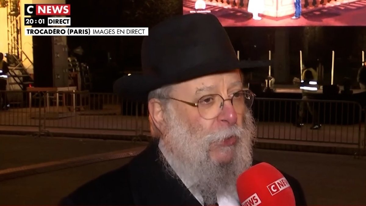 Après l'attentat, l'allumage de 'Hanouka. Une lumière qui vaincra l'obscurité