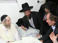 L'ambassadeur de France en Israël en visite chez le Rav Steinman 