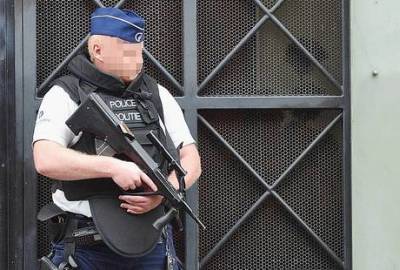  Bruxelles, le chaos ! La communauté juive s'enferme et annule toutes les festivités.