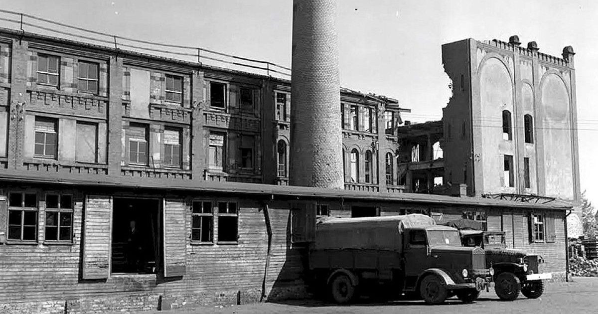 Konsum-Genossenschaftsbäckerei (boulangerie coopérative) à Nuremberg en Allemagne, en 1946.