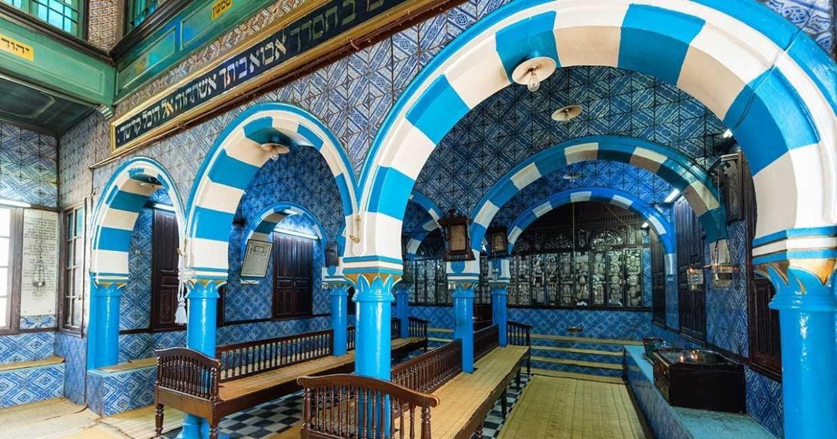 Intérieur de la synagogue de la Griba à Djerba