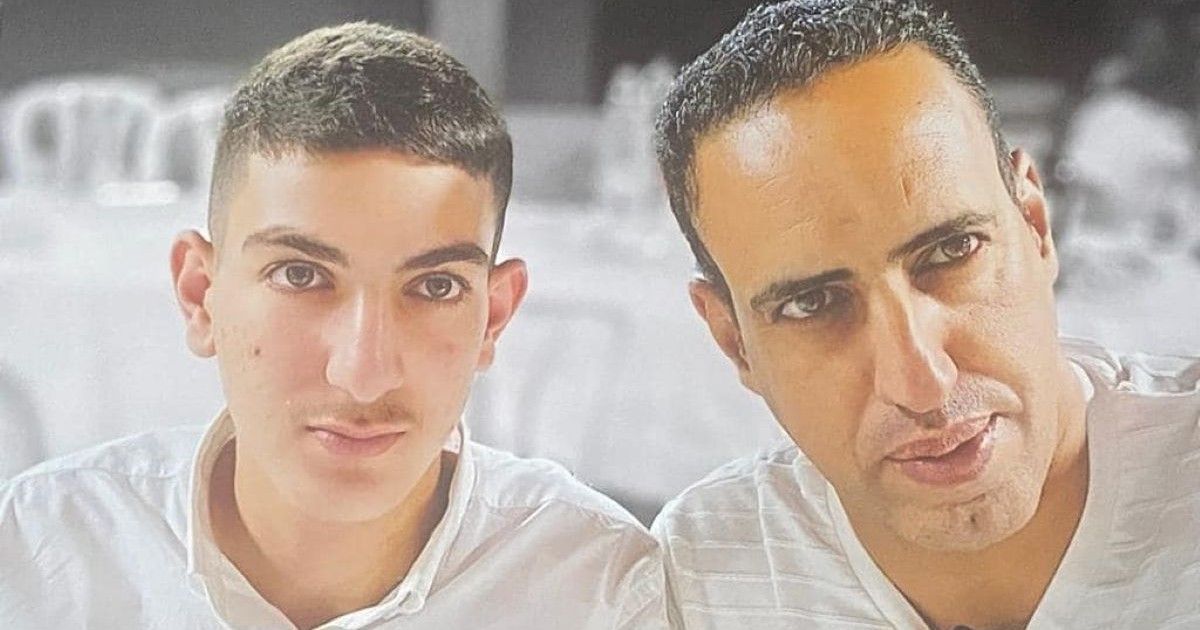 Portrait de Gil Taasa et de son fils Korayn Taasa, assassinés lors du massacre du 7 octobre par le Hamas, survenu dans le sud d'Israël.