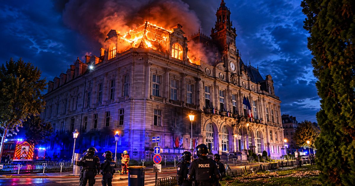 Incendie à l’Hôtel de ville de Limoges. Un monument historique.