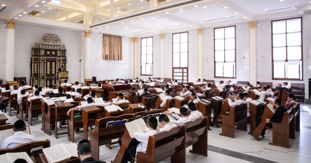 Etudiants dans une Yéchiva en Israel.