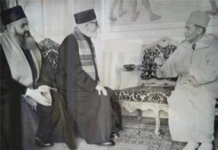 Rabbi Chaoul Aben Danan et Rabbi Chalom Messas reçus à Saint Germain en Laye, par le roi Mohamed V