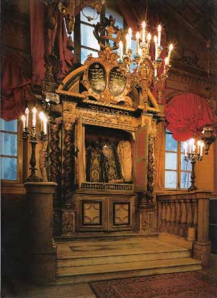 Arone Hakodech de la synagogue de Biella, Italie