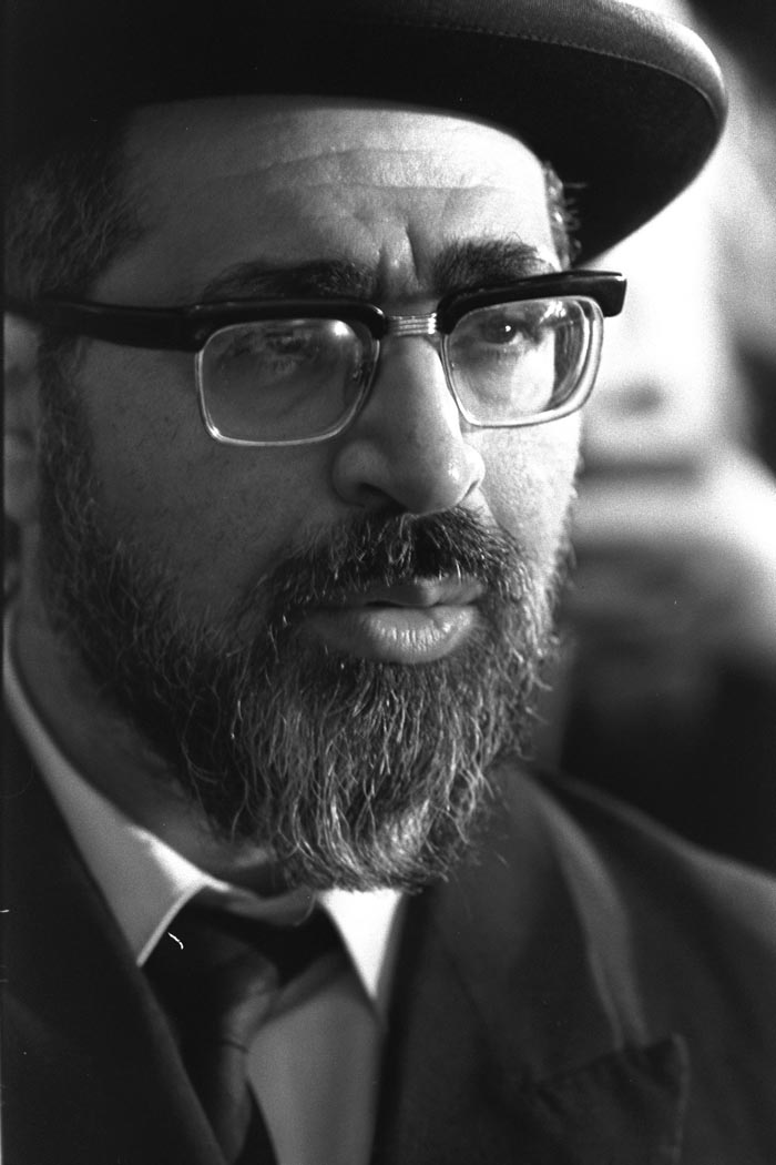 7. A l'époque en tant que Rav de Tel Aviv