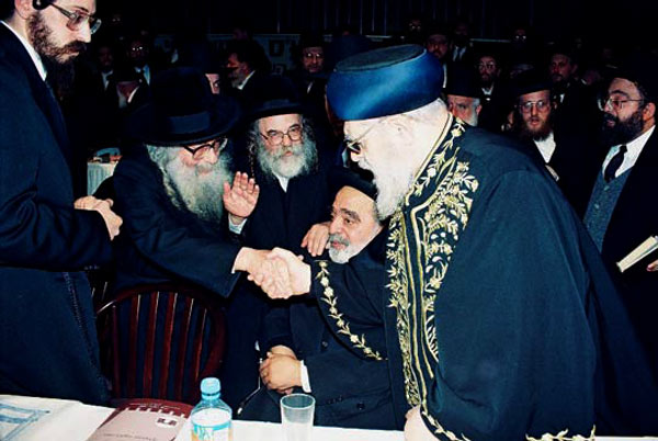 31. Le Rav aux cotés du Rav Ben Tsiyone Aba Chaoul