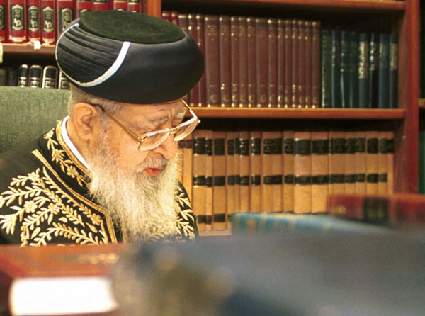 35. Le Rav concentré dans son étude