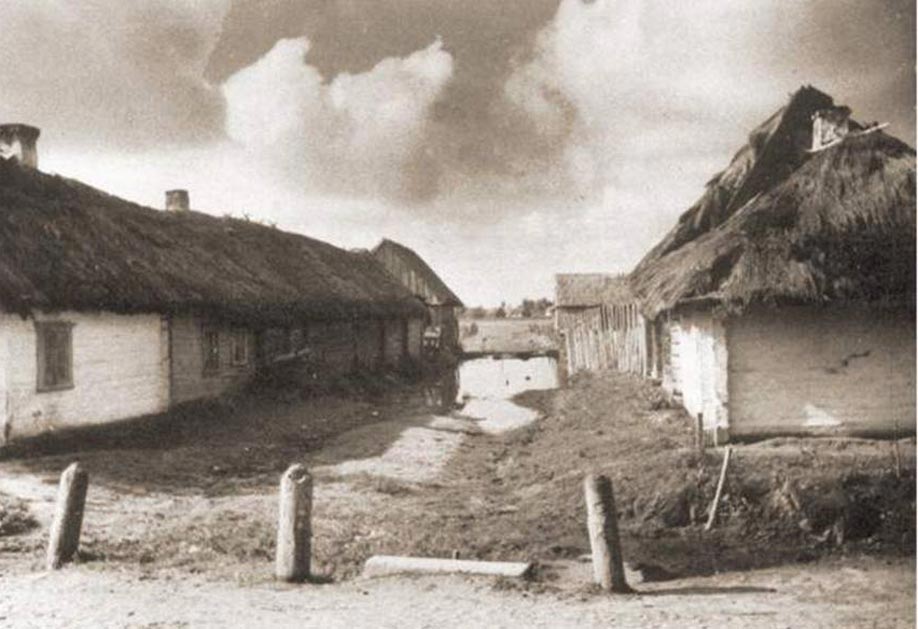 1. Wysock, village juif typique en Volhynie, Pologne 1937.