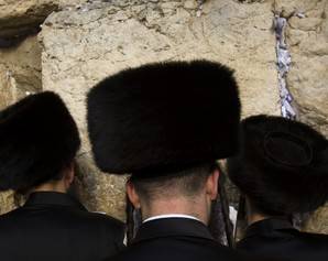 La bataille du « Shtreimel »