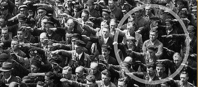 Il refusa de faire son salut nazi !