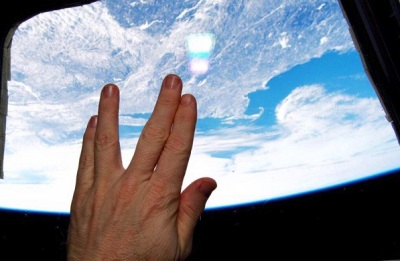 L'hommage de la NASA à « Spock » : le « signe » des Cohanim au-dessus de la Terre !