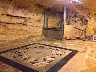 Image rare: le socle du Saint des Saints sur le Mont du Temple: Even Hachtiya
